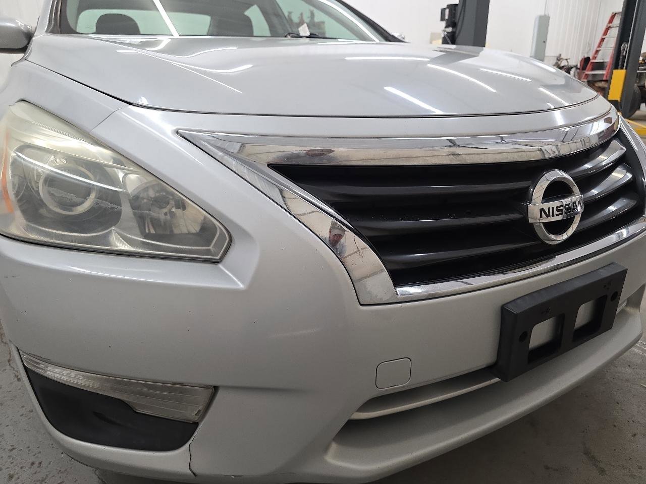 Used 2015 Nissan Altima 2.5 S w/ Power Driver Seat Package FWD image 19