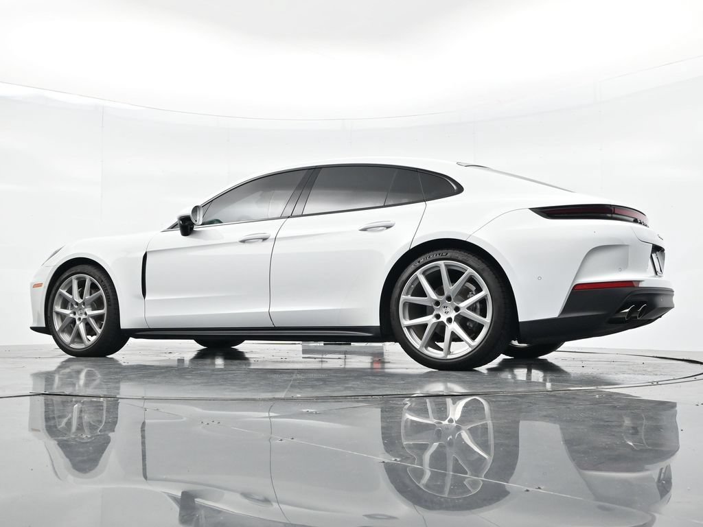 Certified 2024 Porsche Panamera 4 AWD/4WD image 26