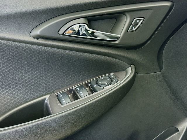 Used 2023 Chevrolet Malibu RS FWD image 19