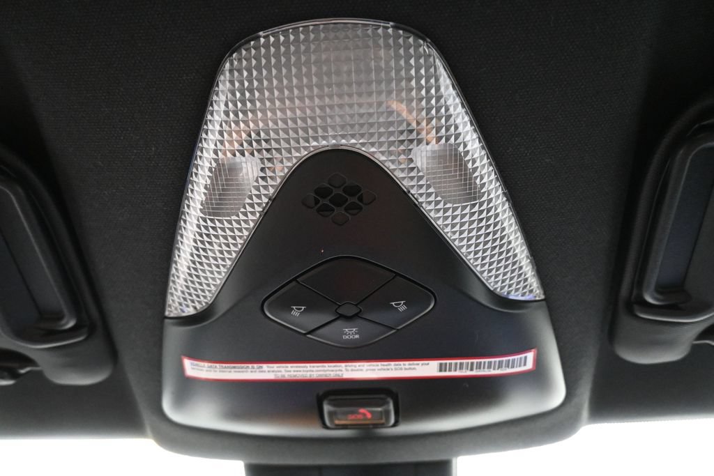Used 2020 Toyota C-HR XLE FWD image 26