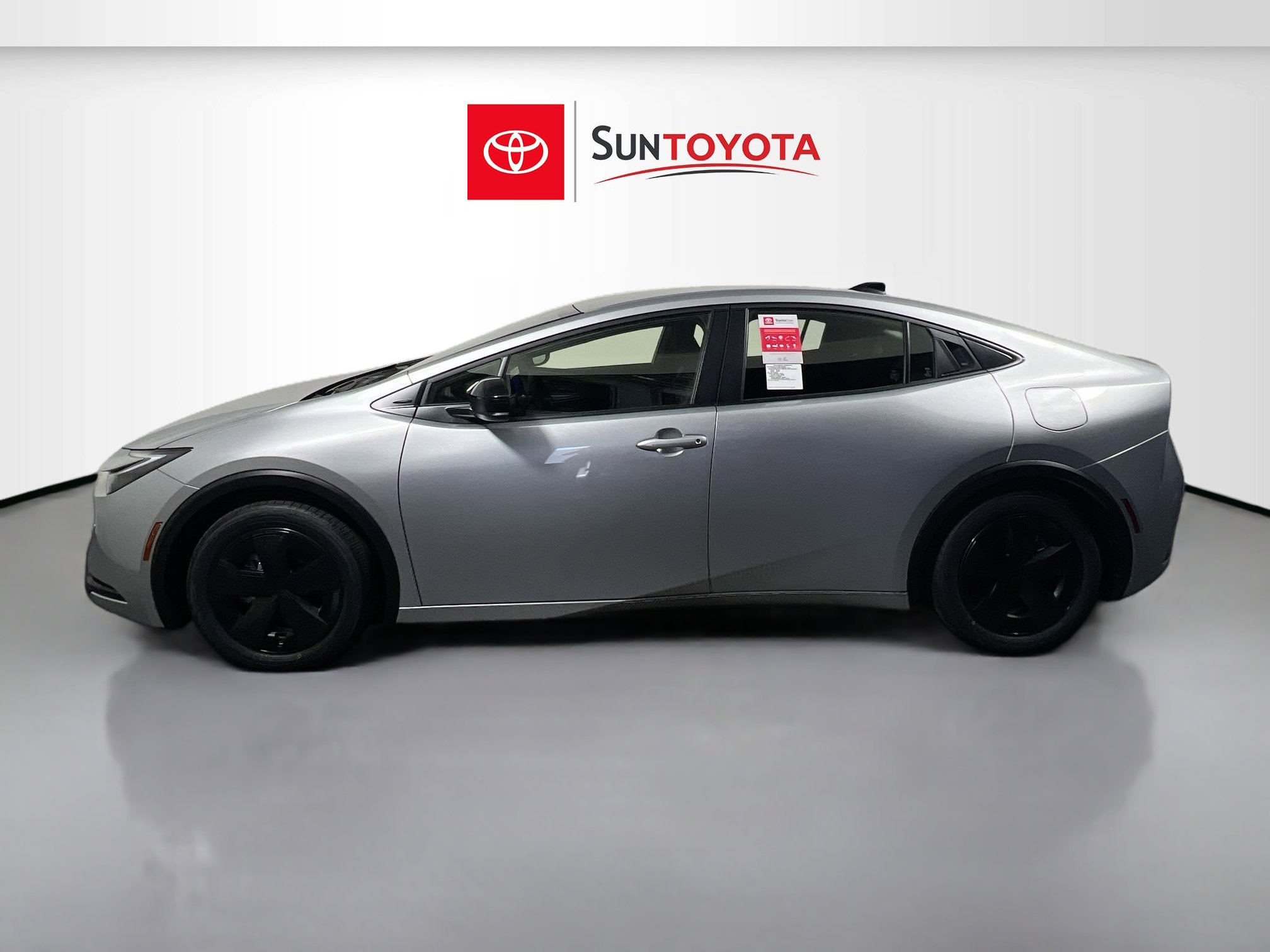 New 2026 Toyota Prius Plug-In Hybrid FWD image 7
