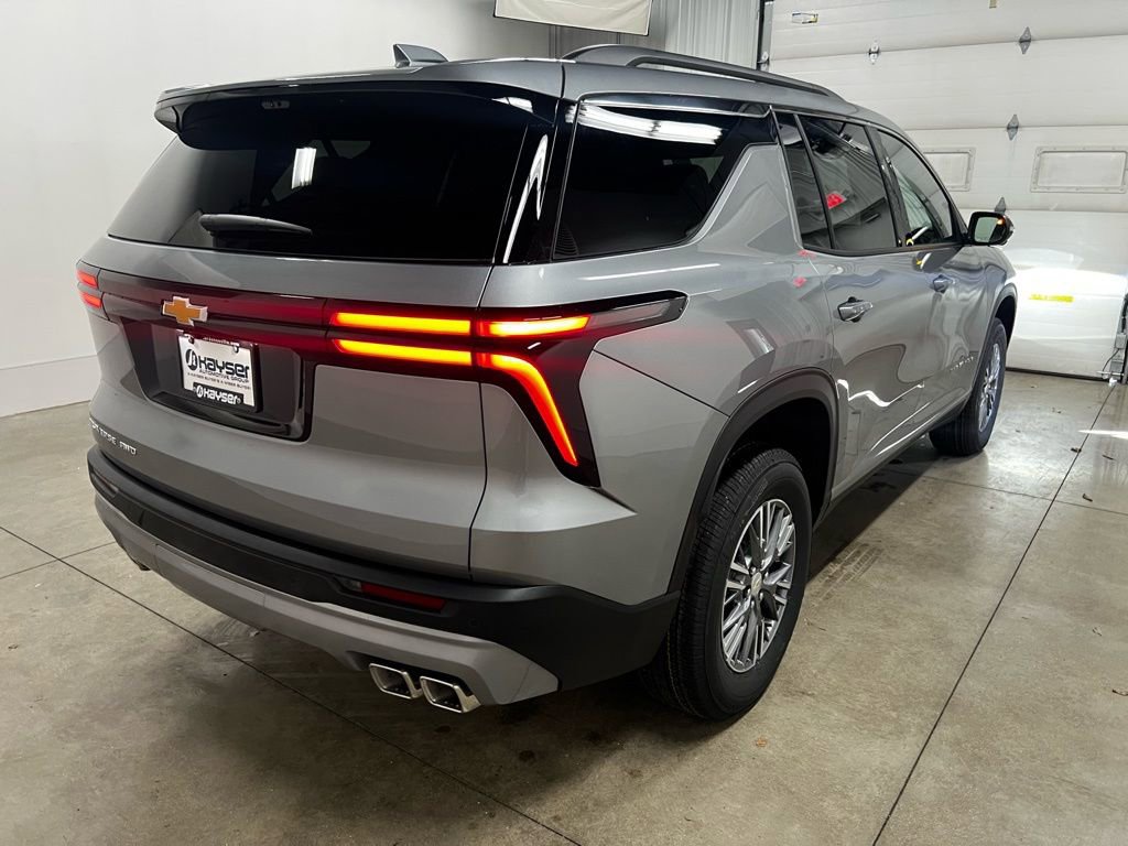 New 2026 Chevrolet Traverse LT w/ Driver Confidence Package image 3
