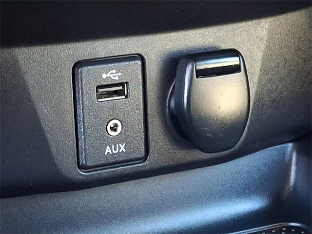 Used 2014 Nissan Rogue SL image 22