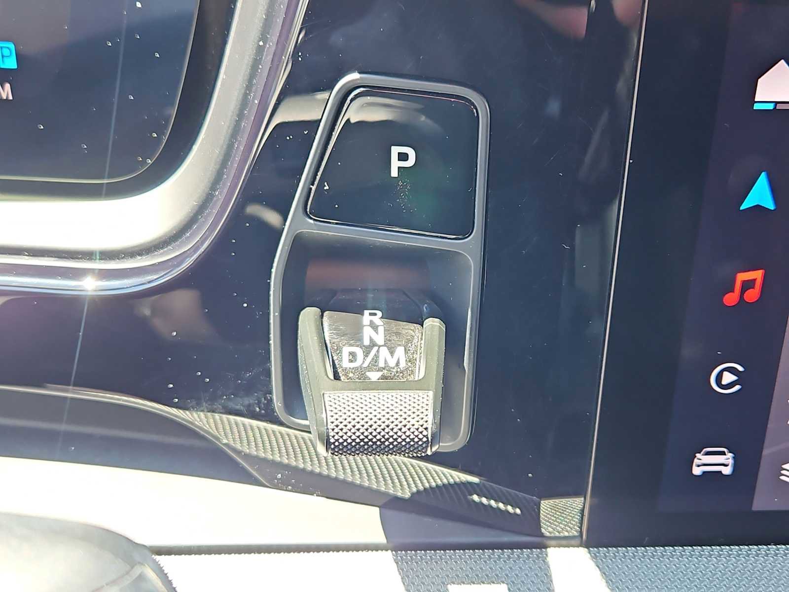 Used 2024 Porsche Cayenne Coupe AWD/4WD image 33