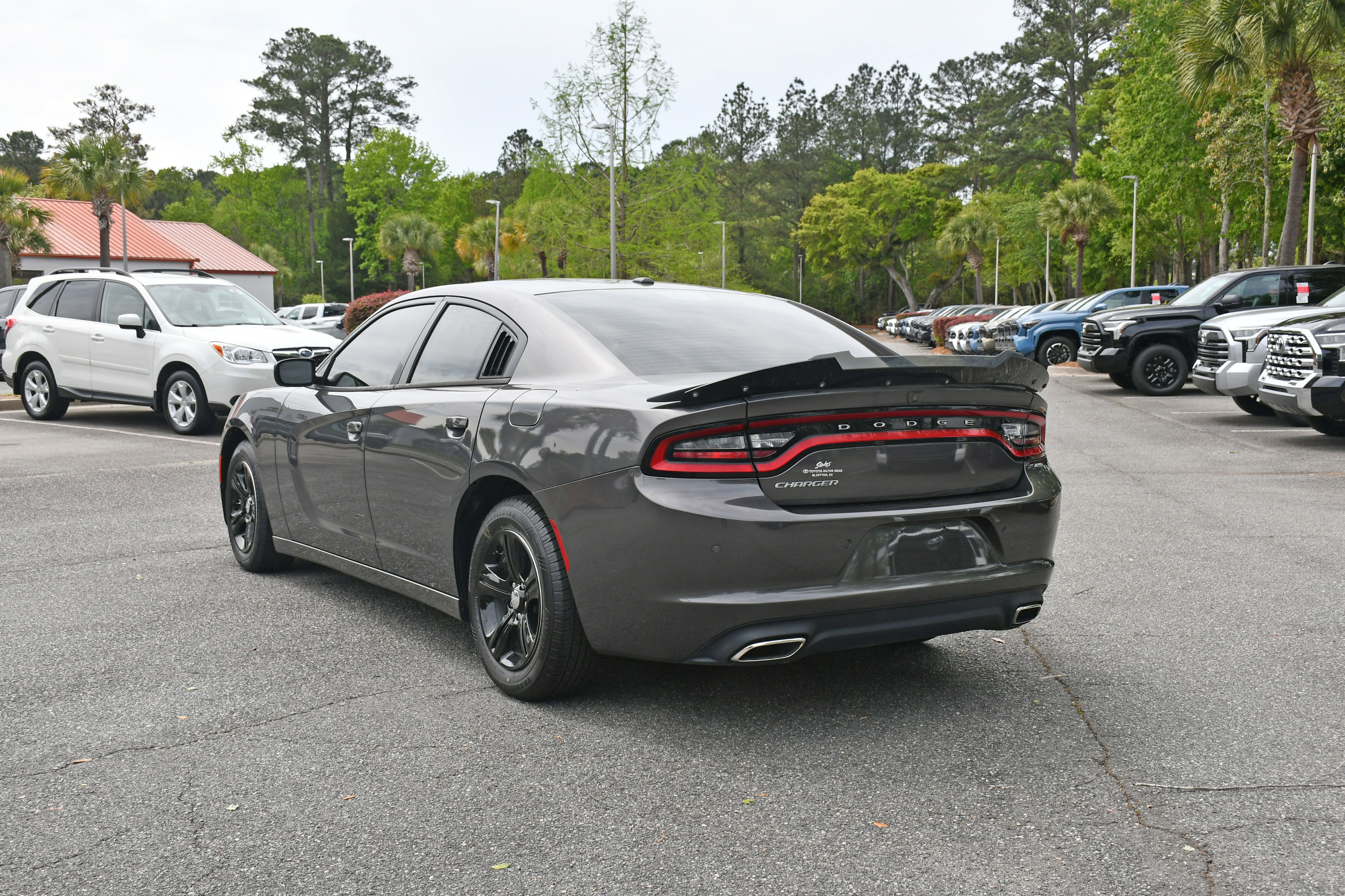 Used 2020 Dodge Charger SXT w/ Leather Interior Group image 3