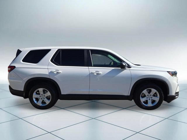 Certified 2023 Honda Pilot LX image 3