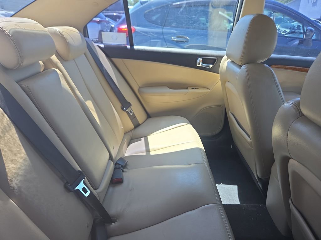 Used 2010 Hyundai Sonata Limited FWD image 12