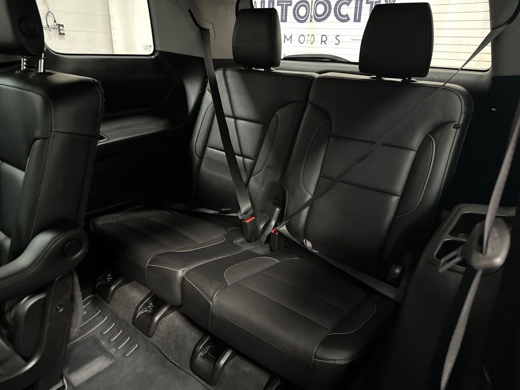Used 2019 GMC Acadia SLT AWD/4WD image 24