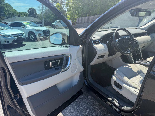 Used 2016 Land Rover Discovery Sport HSE AWD/4WD image 11