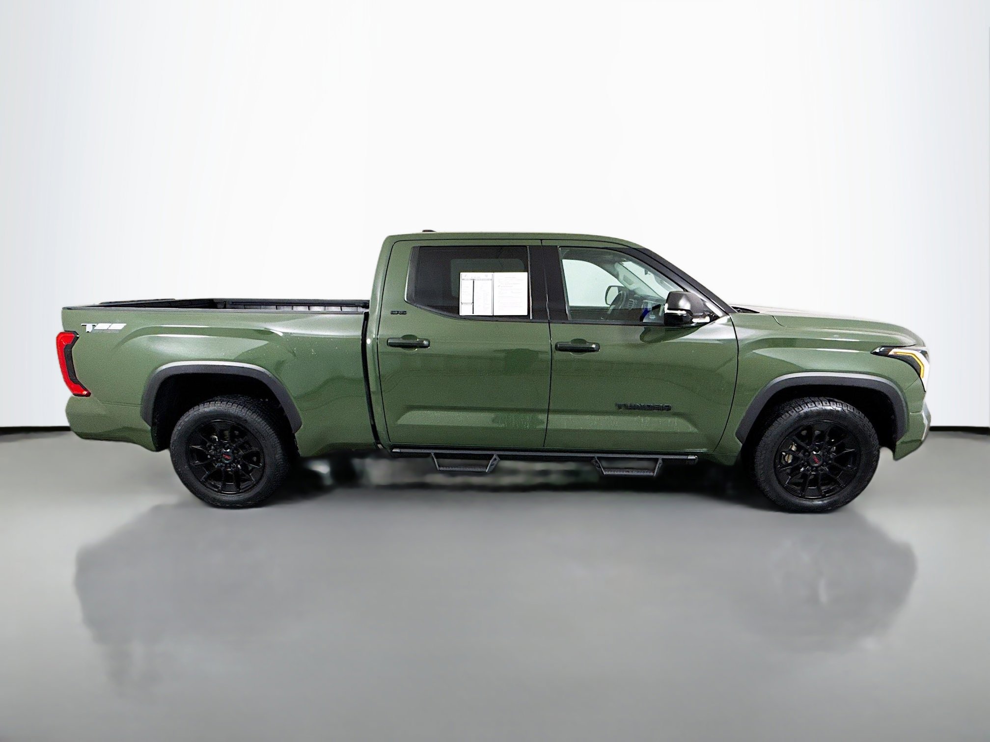 Used 2022 Toyota Tundra SR5 w/ Convenience Package RWD image 8