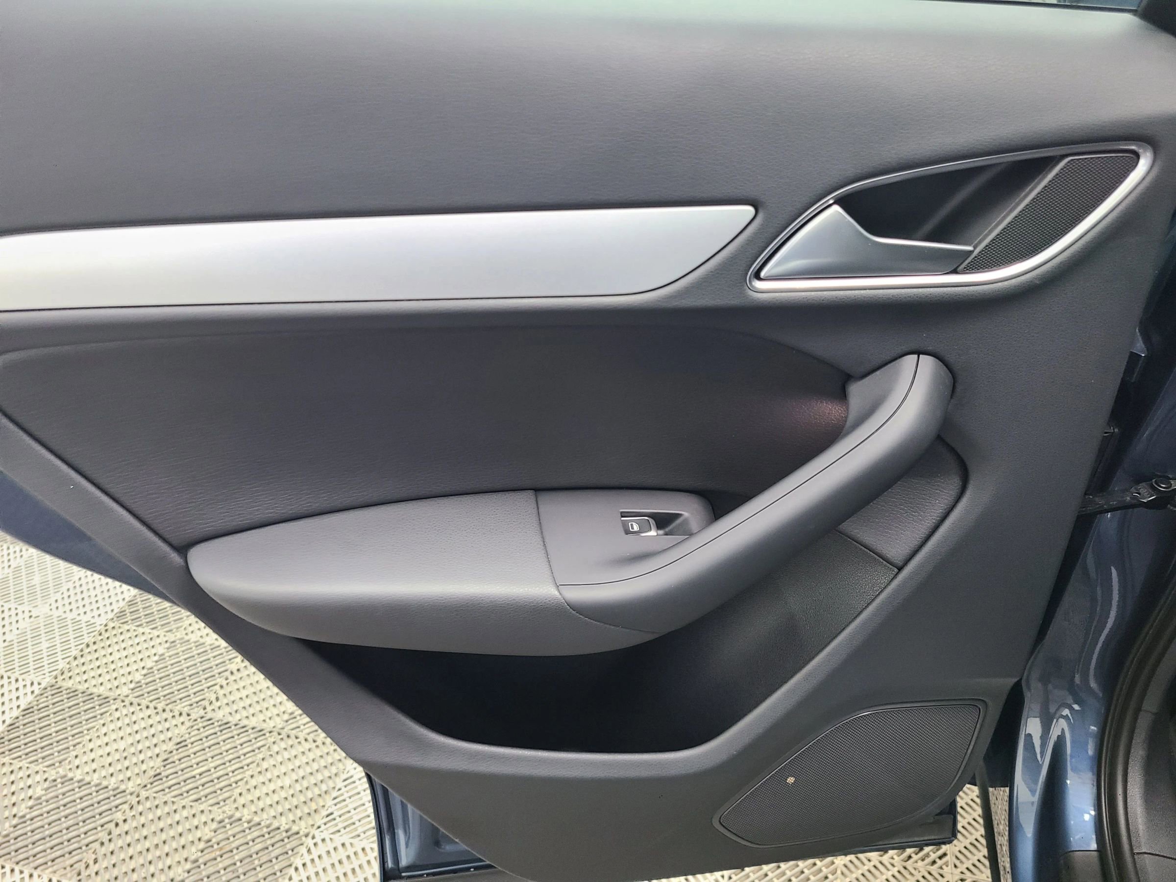 Used 2018 Audi Q3 2.0T Premium image 37