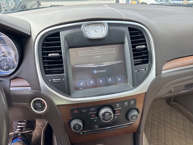 Used 2012 Chrysler 300 C Luxury Series image 19