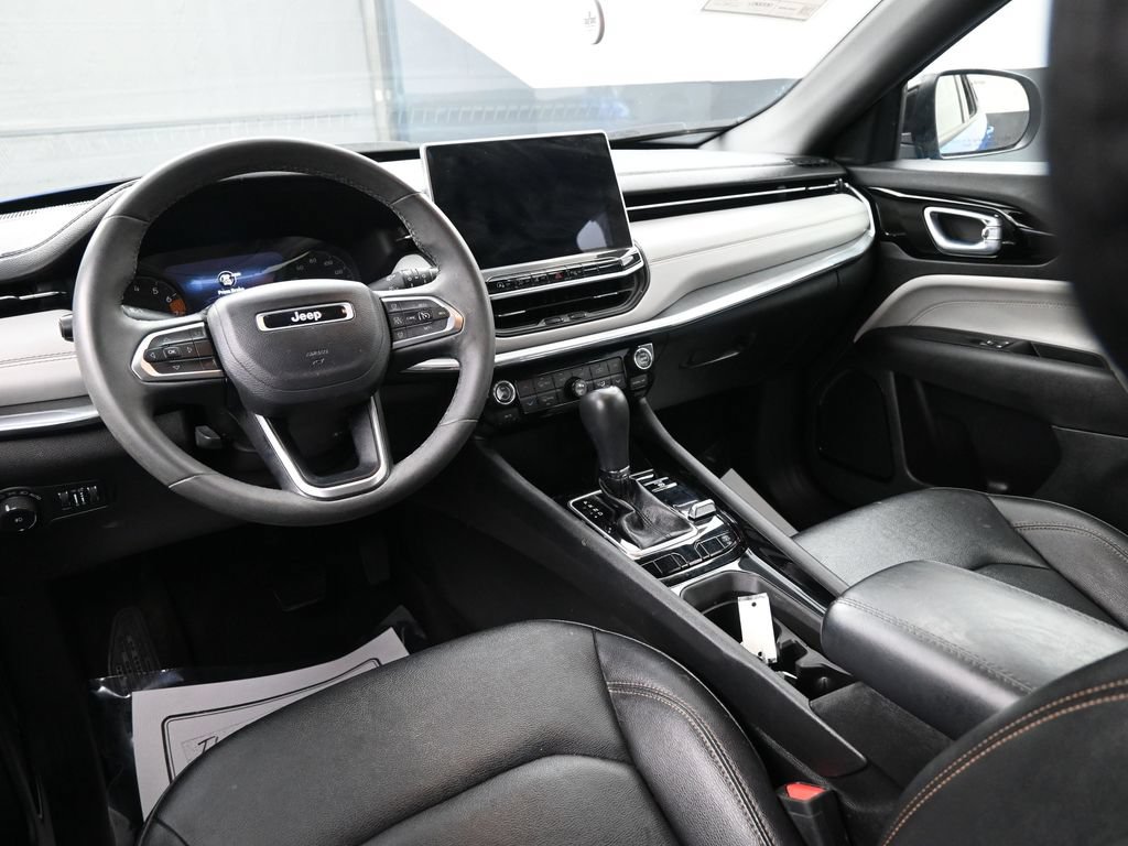Used 2024 Jeep Compass Limited AWD/4WD image 34