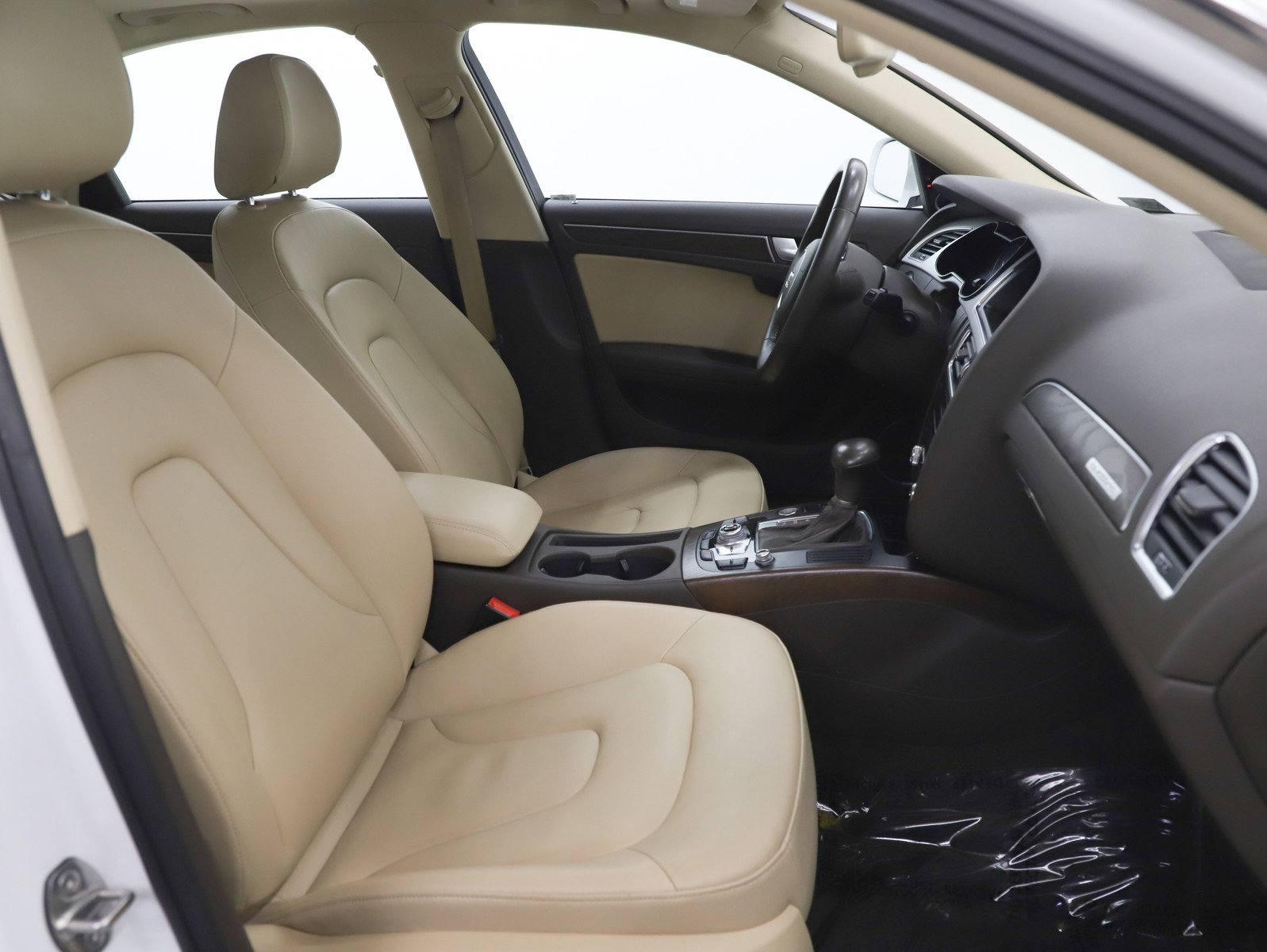 Used 2016 Audi A4 2.0T Premium Plus w/ Technology Package image 11