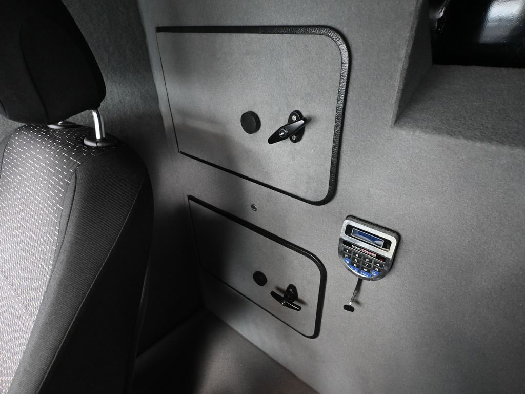 Used 2023 Mercedes-Benz Metris image 33