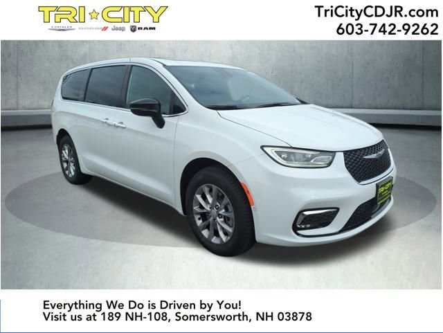 New 2026 Chrysler Pacifica Select image 7