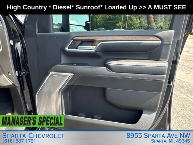 Used 2024 Chevrolet Silverado 2500 High Country AWD/4WD image 27