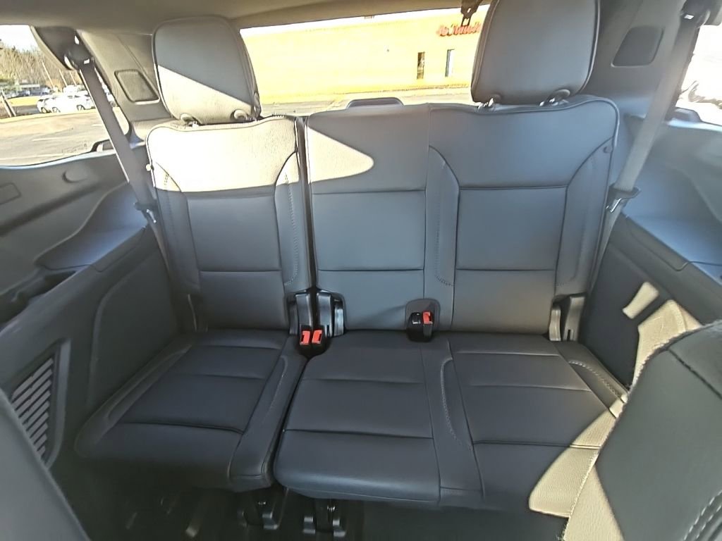 Certified 2025 GMC Yukon Denali image 15
