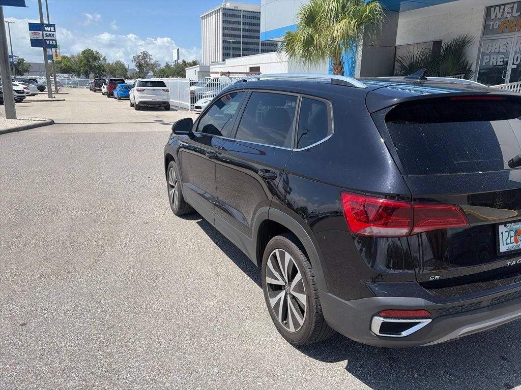 Used 2023 Volkswagen Taos SE FWD image 6