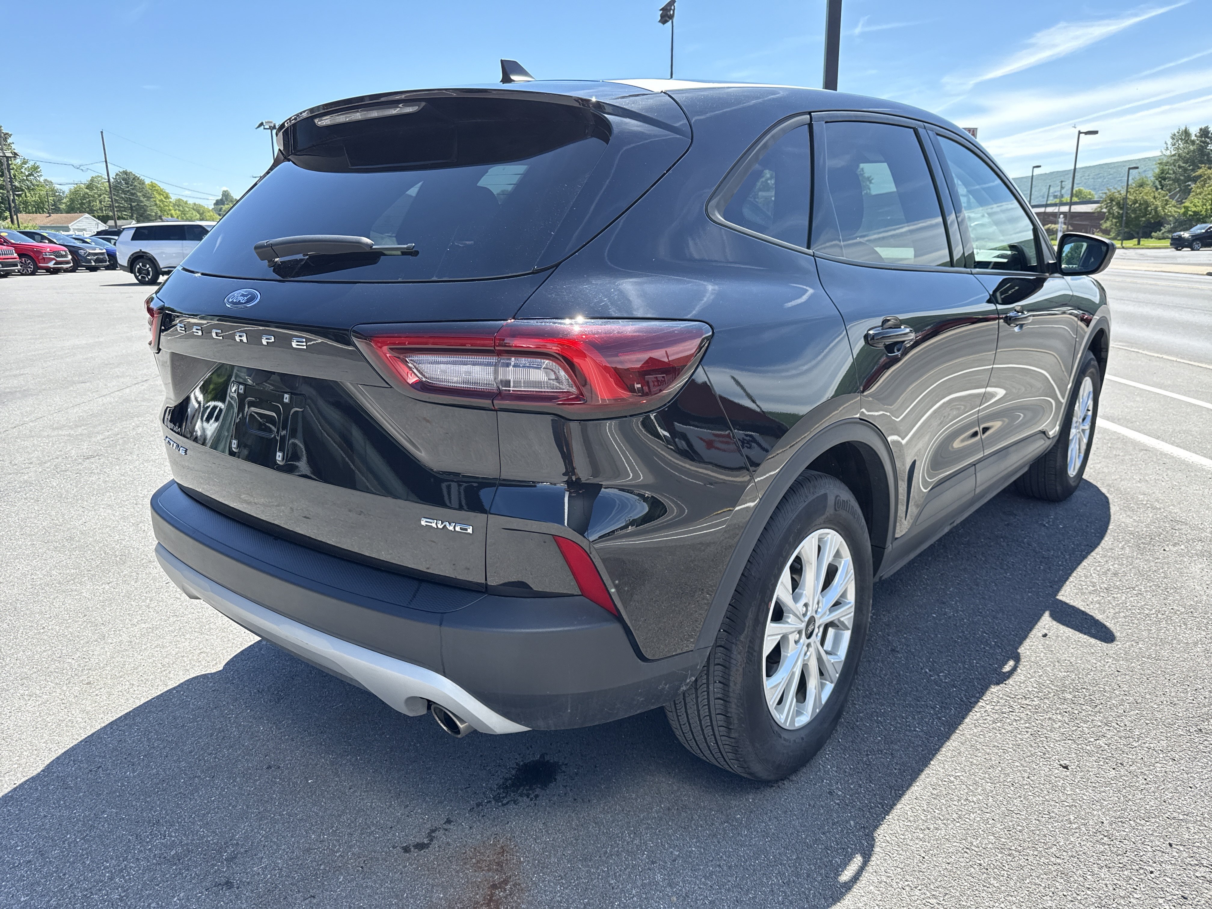 Used 2025 Ford Escape Active AWD/4WD video 3
