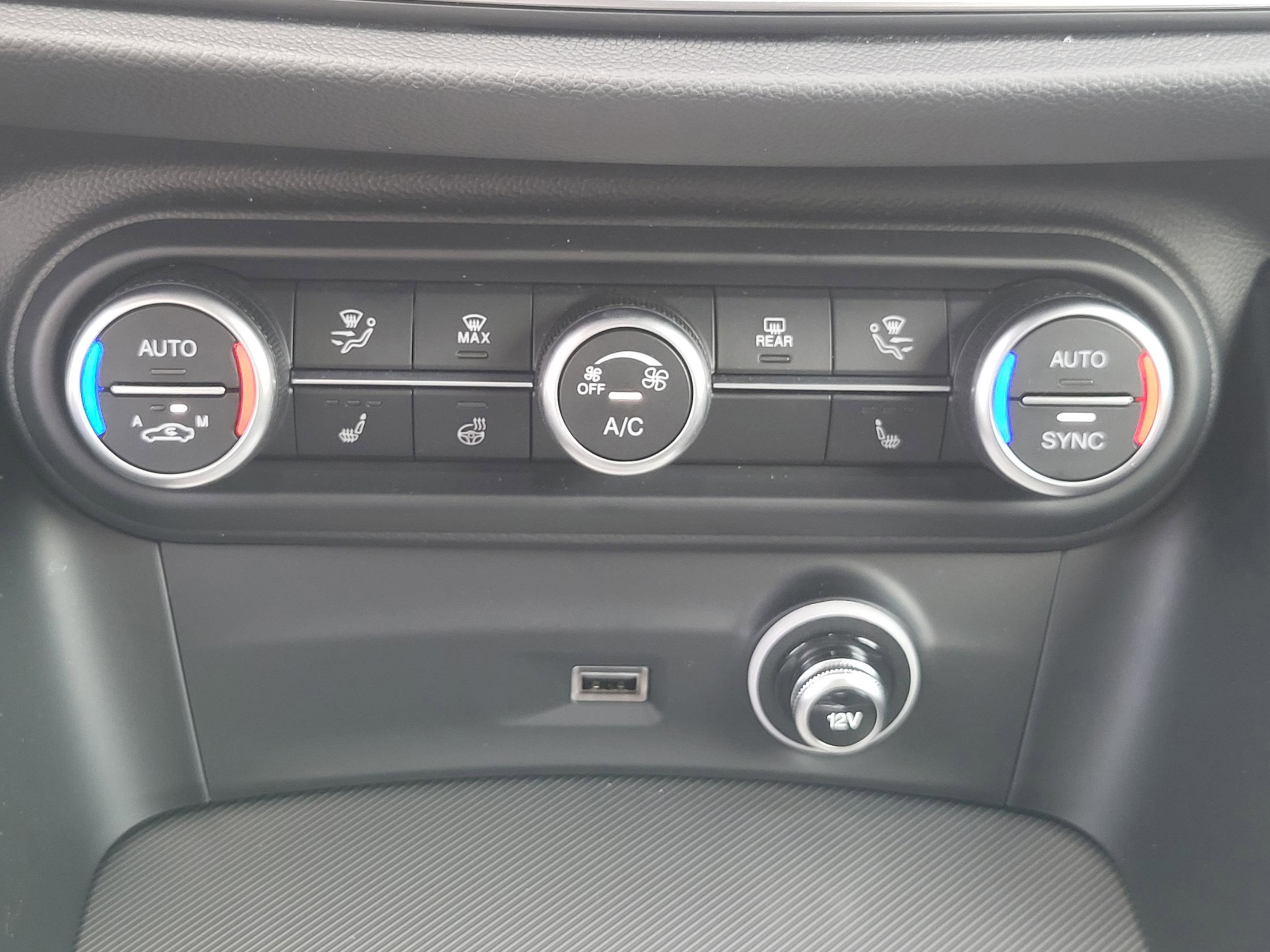 New 2025 Alfa Romeo Stelvio Sprint image 25