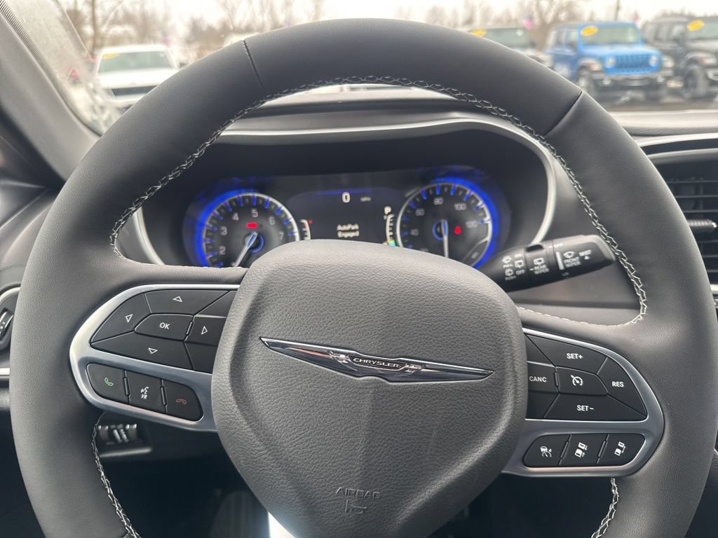 New 2026 Chrysler Voyager LX FWD image 25