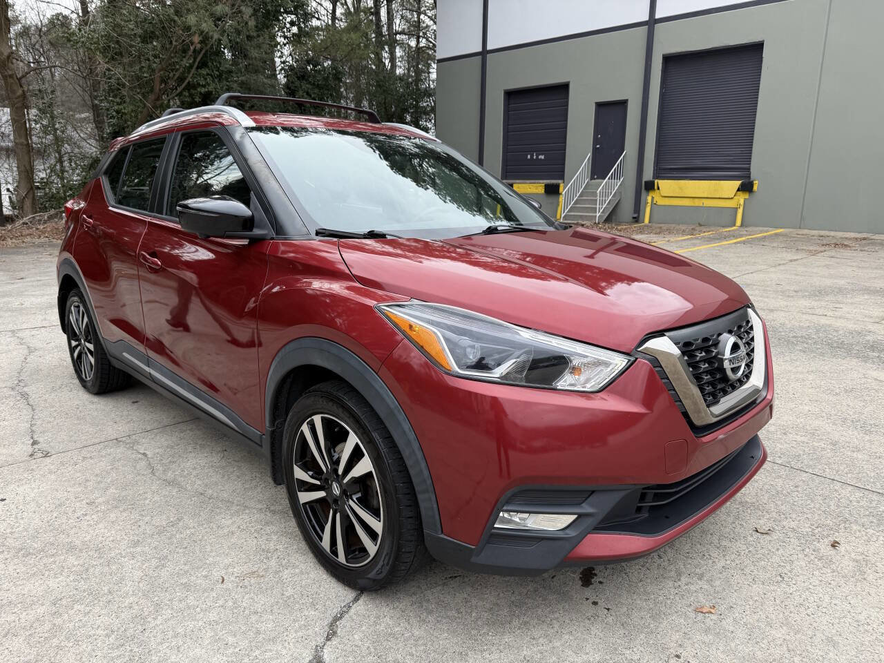 Used 2019 Nissan Kicks SR w/ Exterior Package image 6
