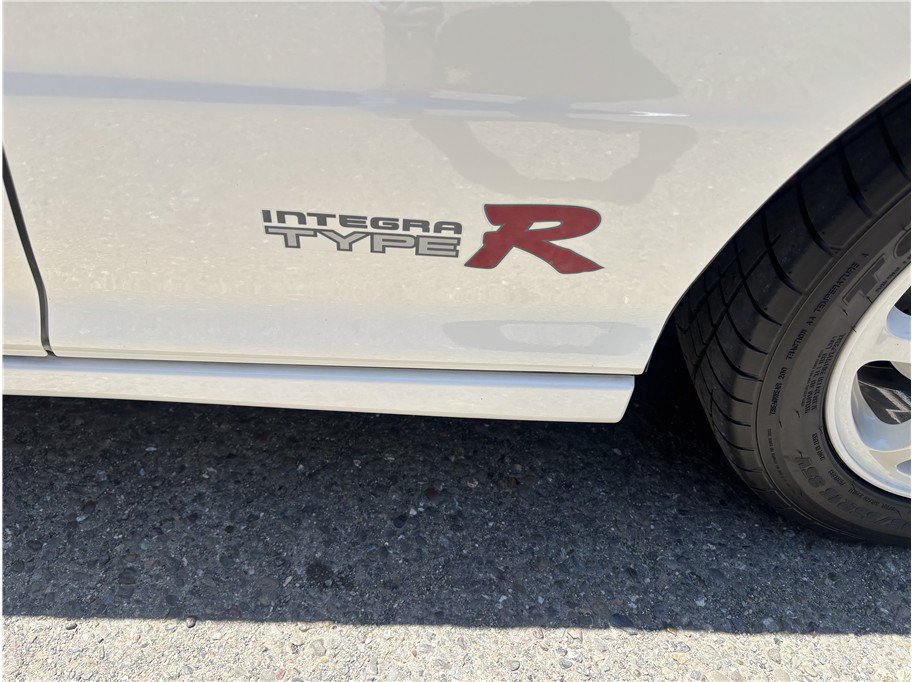 Used 1998 Acura Integra Type R FWD image 8