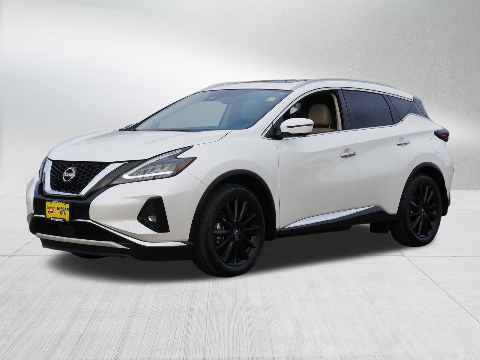 Certified 2024 Nissan Murano Platinum w/ Cargo Package image 3