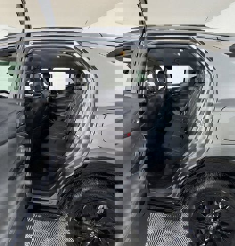 Used 2025 Buick Encore GX Sport Touring w/ Comfort Package image 8