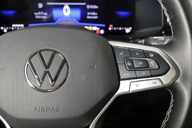 Used 2025 Volkswagen Taos S FWD image 10
