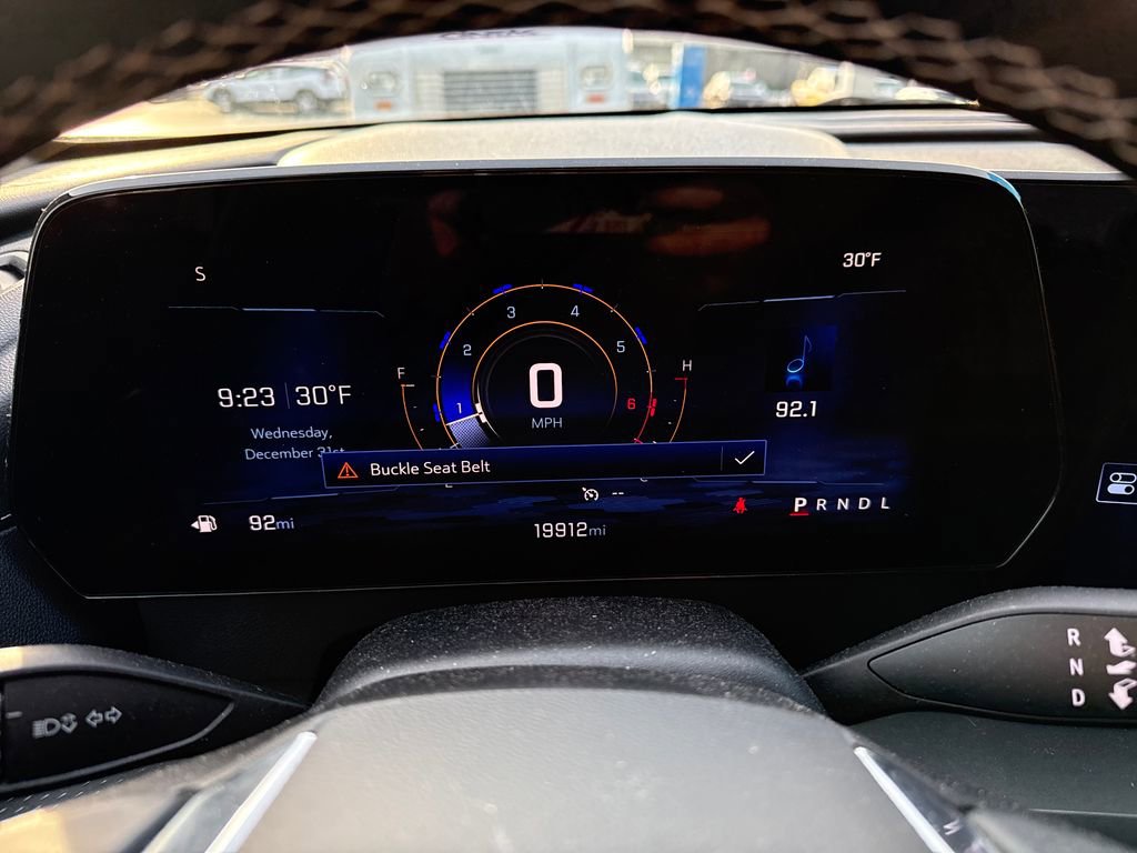 Used 2025 Chevrolet Traverse LT image 18