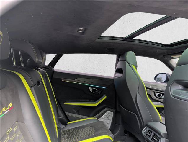 Used 2022 Lamborghini Urus AWD/4WD image 21