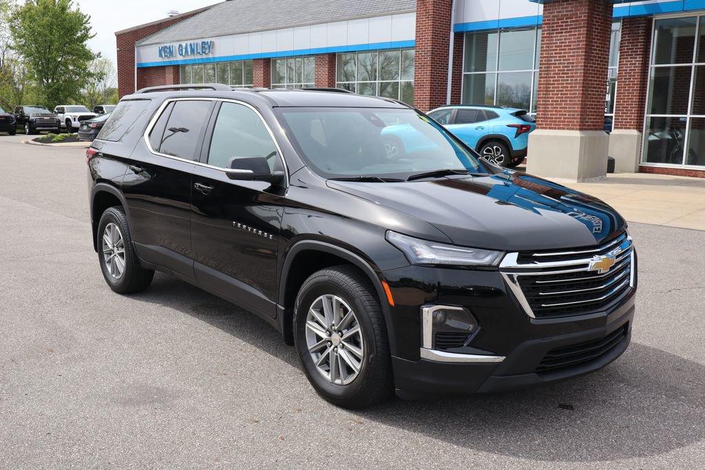 Used 2023 Chevrolet Traverse LT FWD image 4