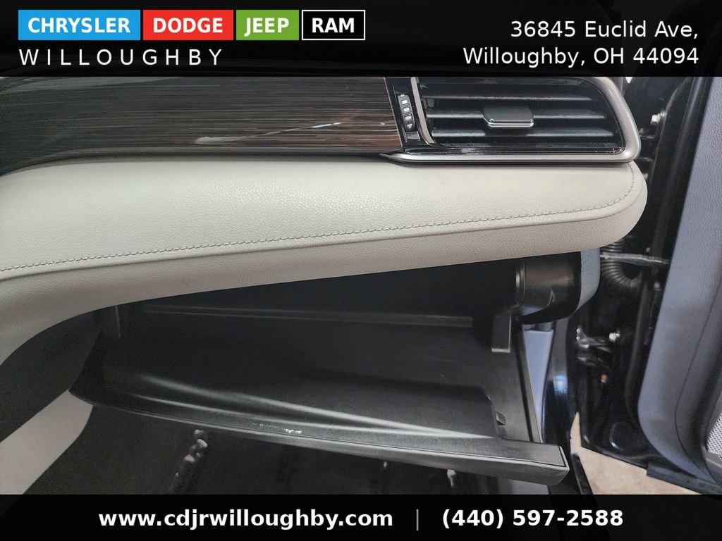 Used 2019 Toyota Camry LE FWD image 34