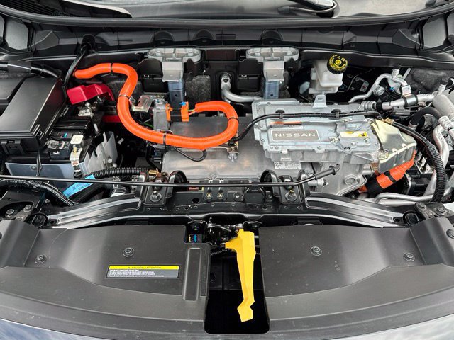Used 2025 Nissan Ariya AWD image 9