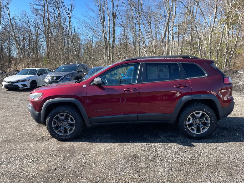 Used 2019 Jeep Cherokee Trailhawk image 9
