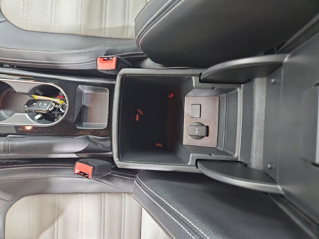 Used 2018 Volkswagen Passat 3.6 image 25