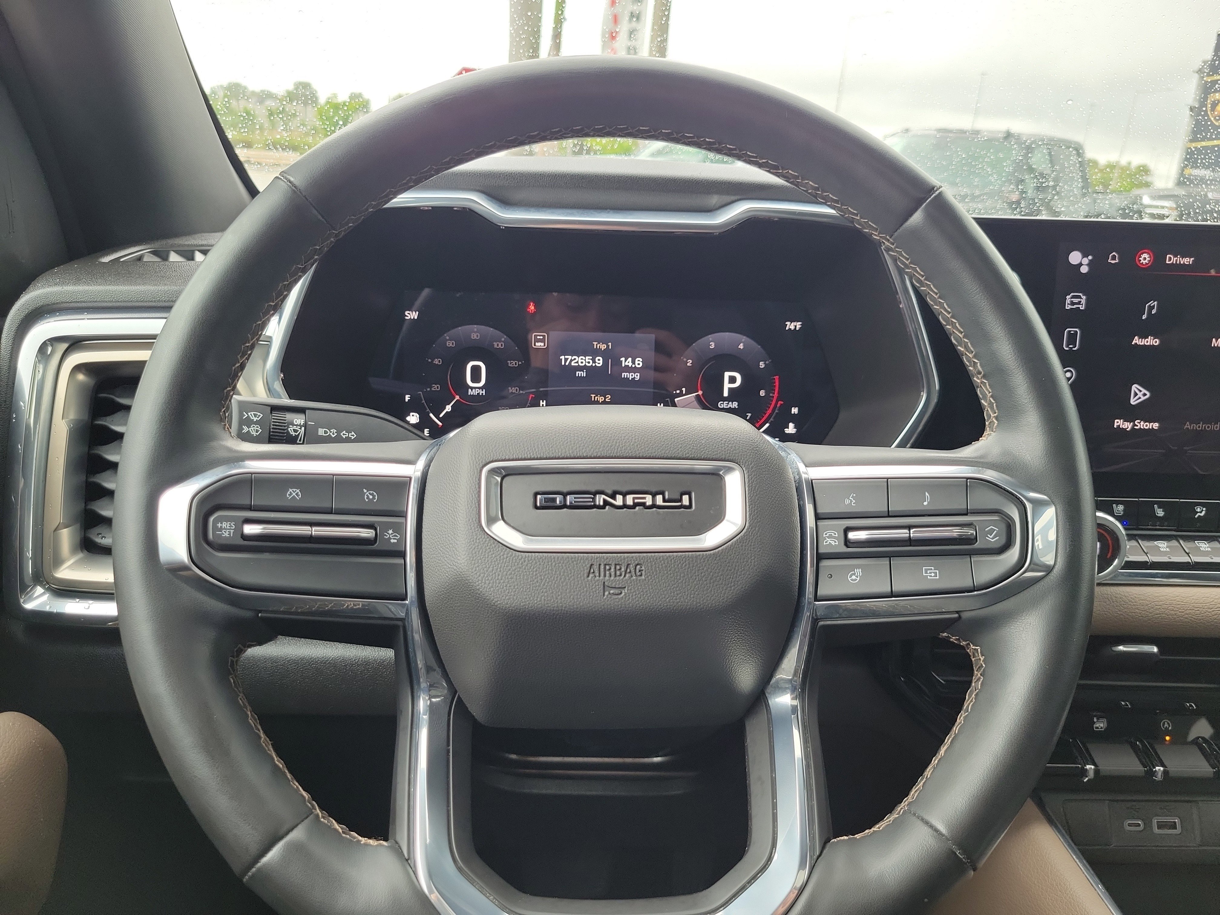 Used 2023 GMC Canyon Denali image 19