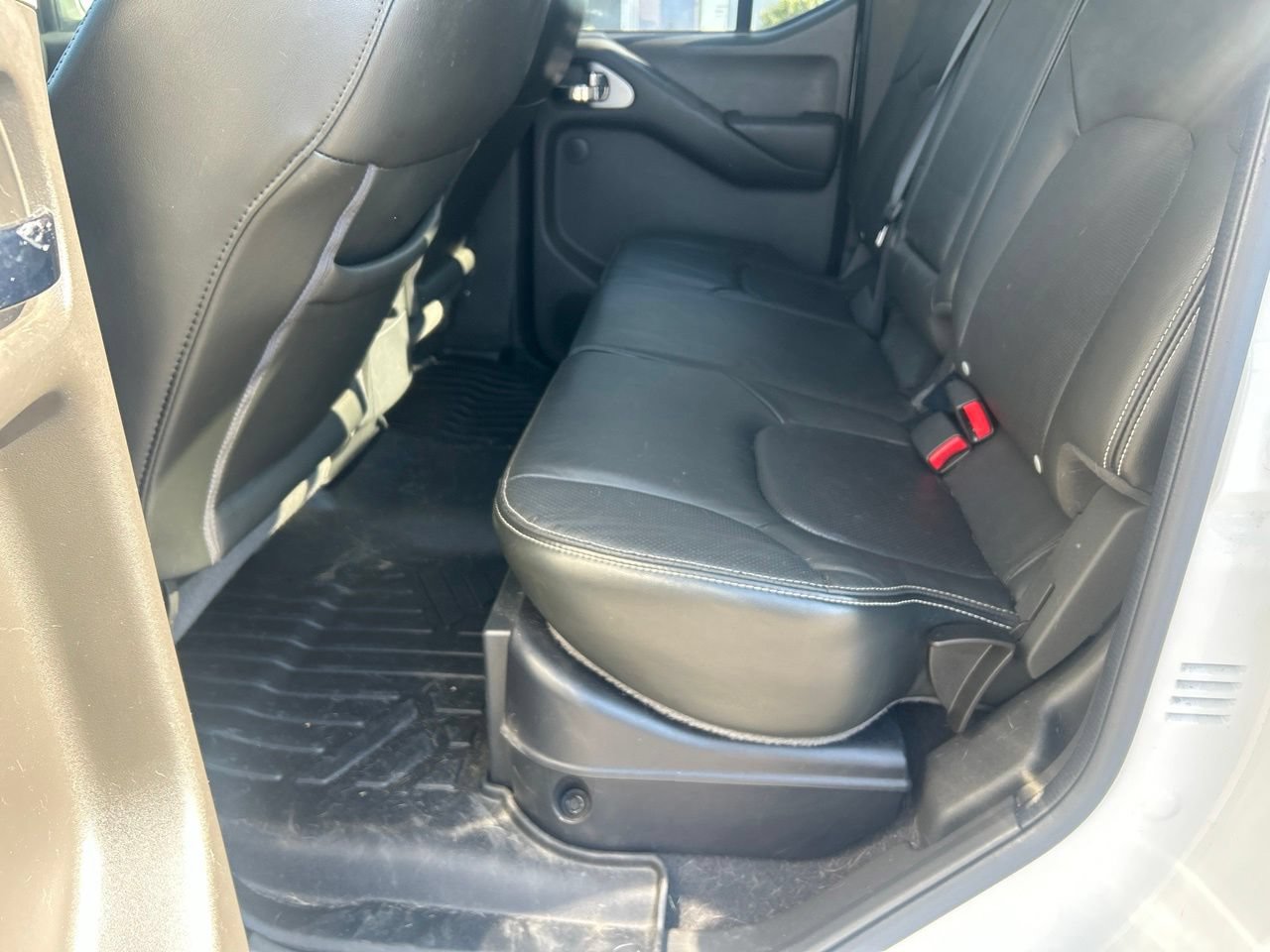 Used 2020 Nissan Frontier PRO-4X AWD/4WD image 12