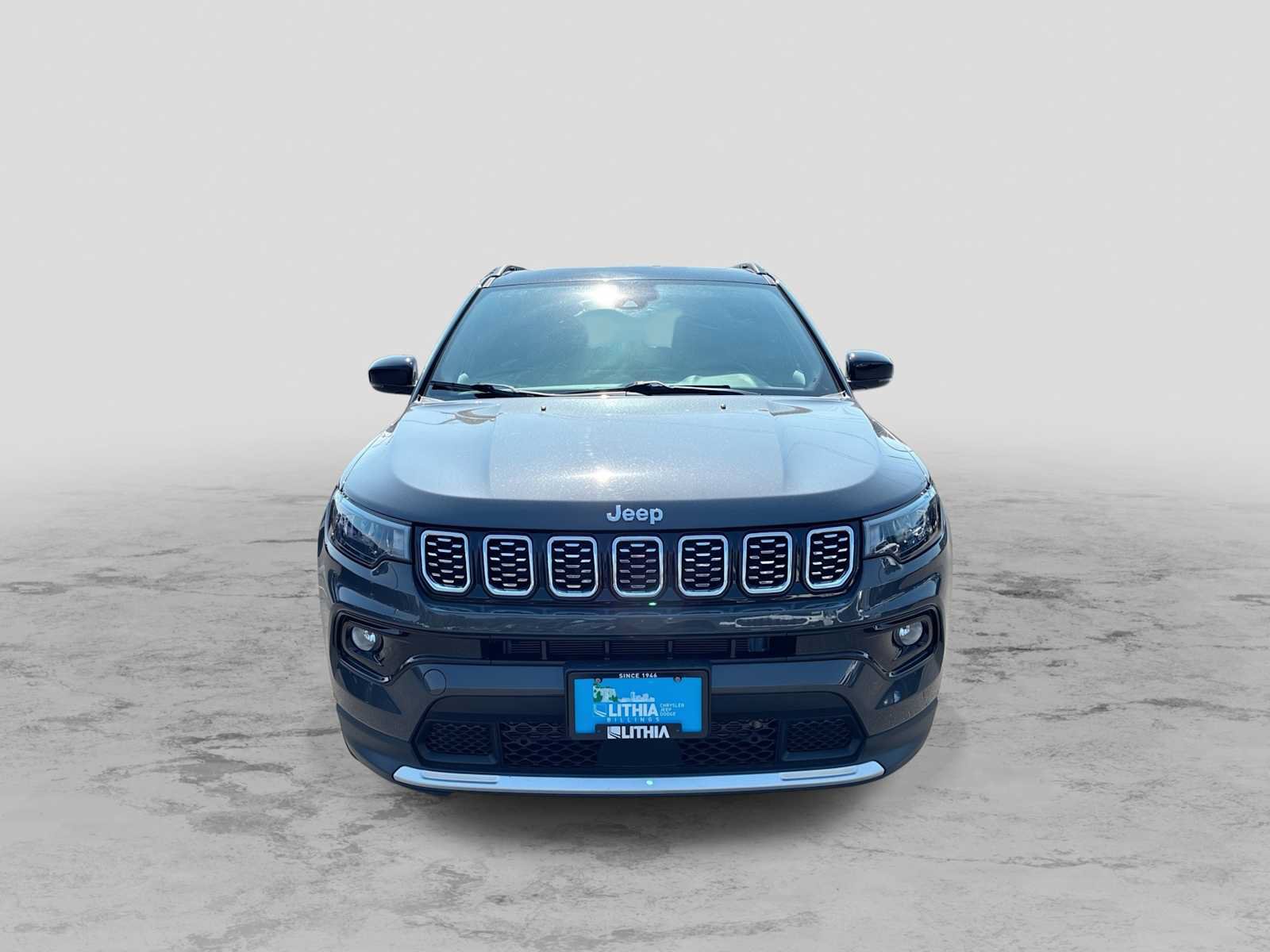 Used 2024 Jeep Compass Limited w/ Sun and Sound Group AWD/4WD image 3