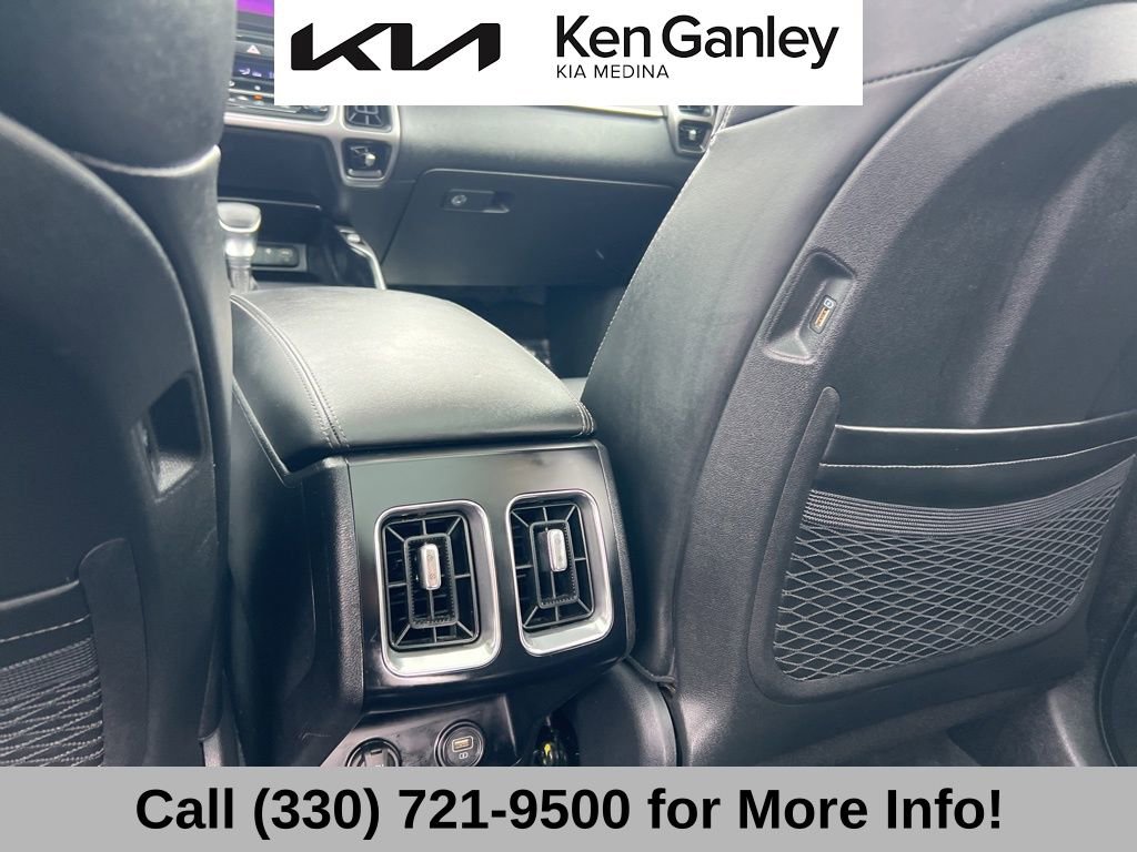 Certified 2022 Kia Sorento EX w/ Panoramic Sunroof Package image 45
