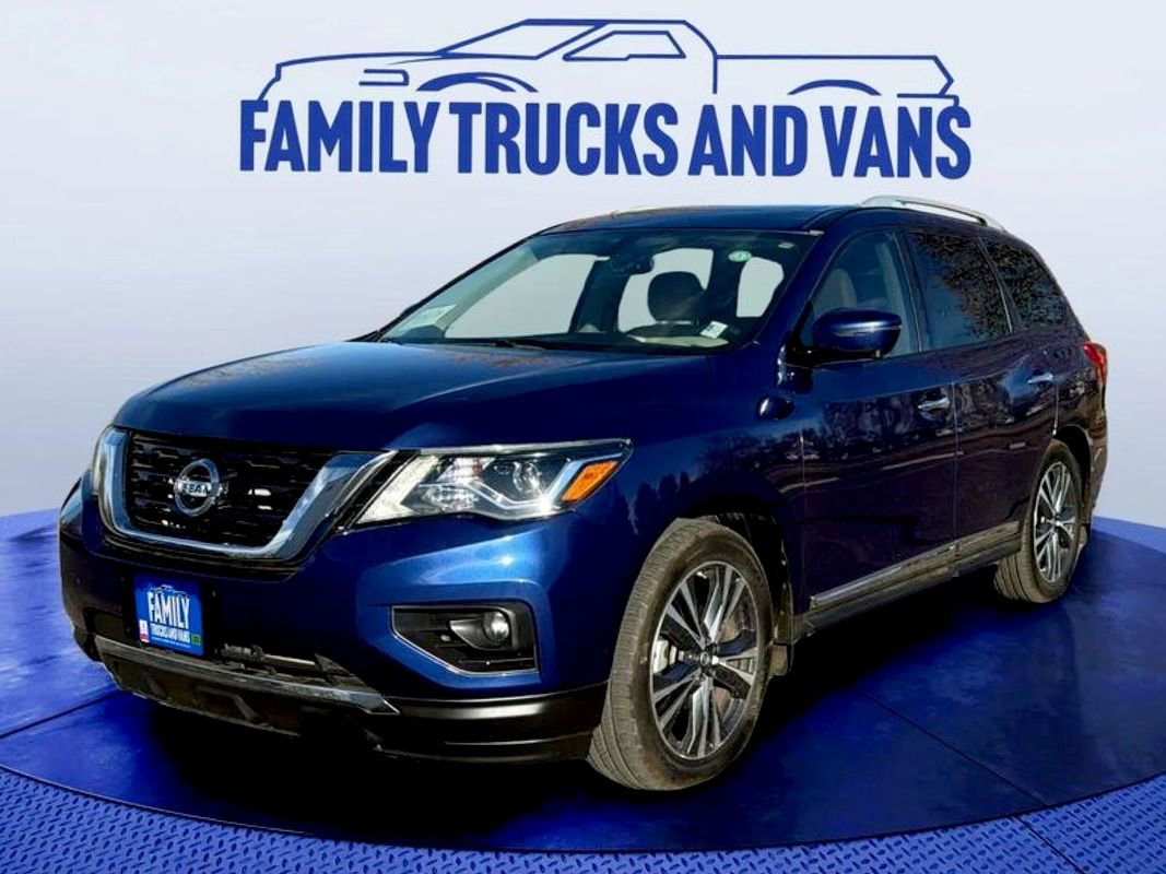 Used 2018 Nissan Pathfinder Platinum w/ Cargo Package image 1