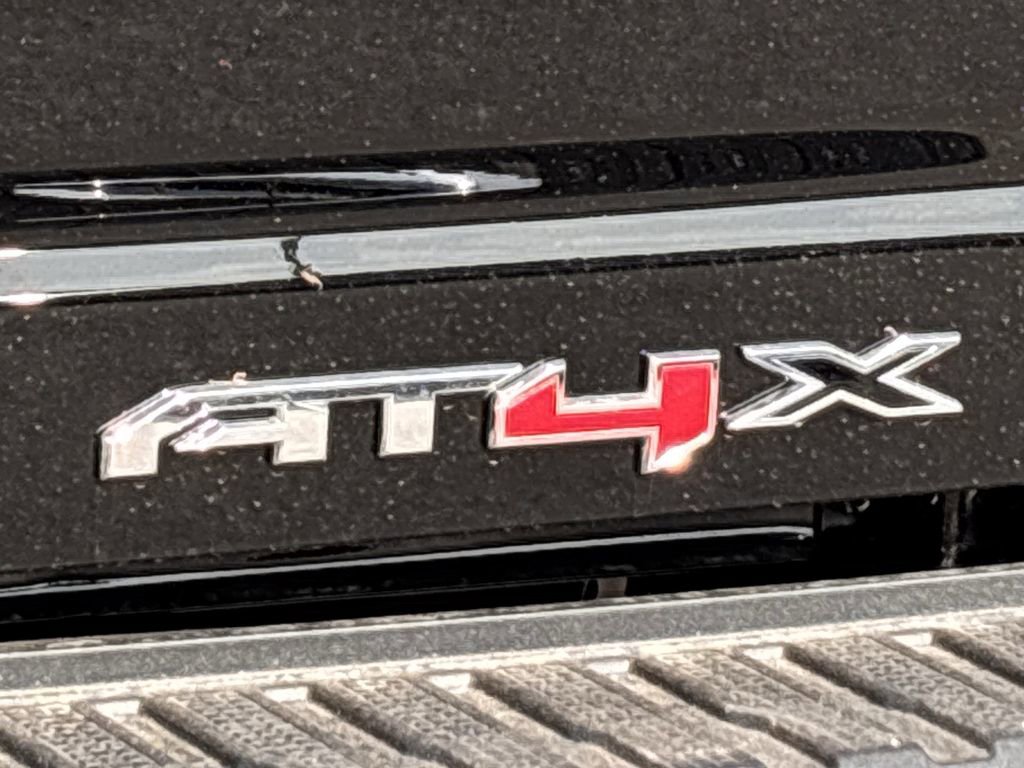 New 2026 GMC Sierra 2500 AT4X AWD/4WD image 8