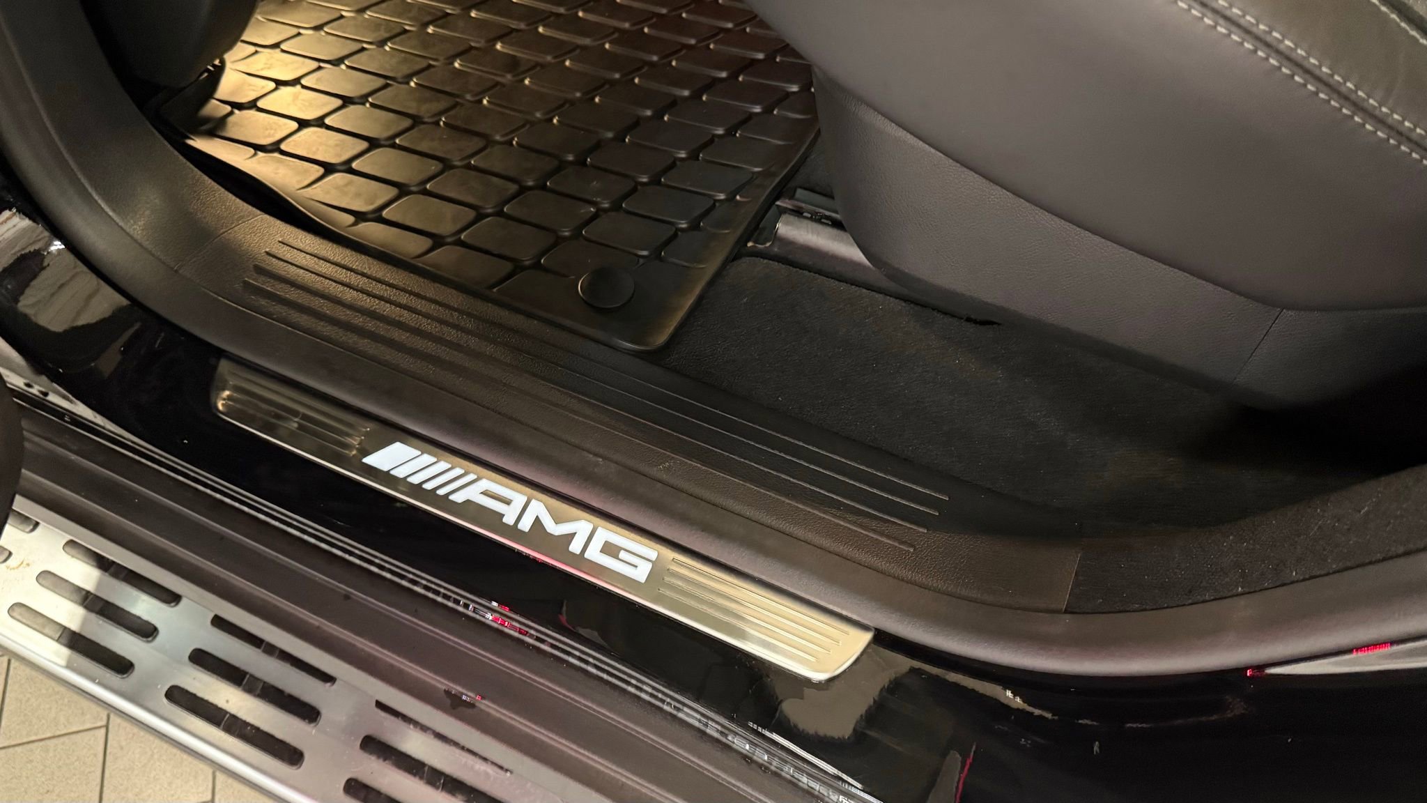 Used 2024 Mercedes-Benz GLS 63 AMG 4MATIC image 48