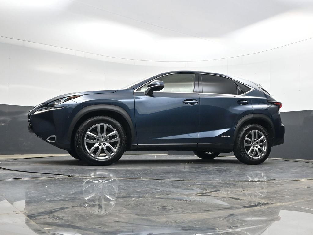 Used 2015 Lexus NX 300h FWD image 28