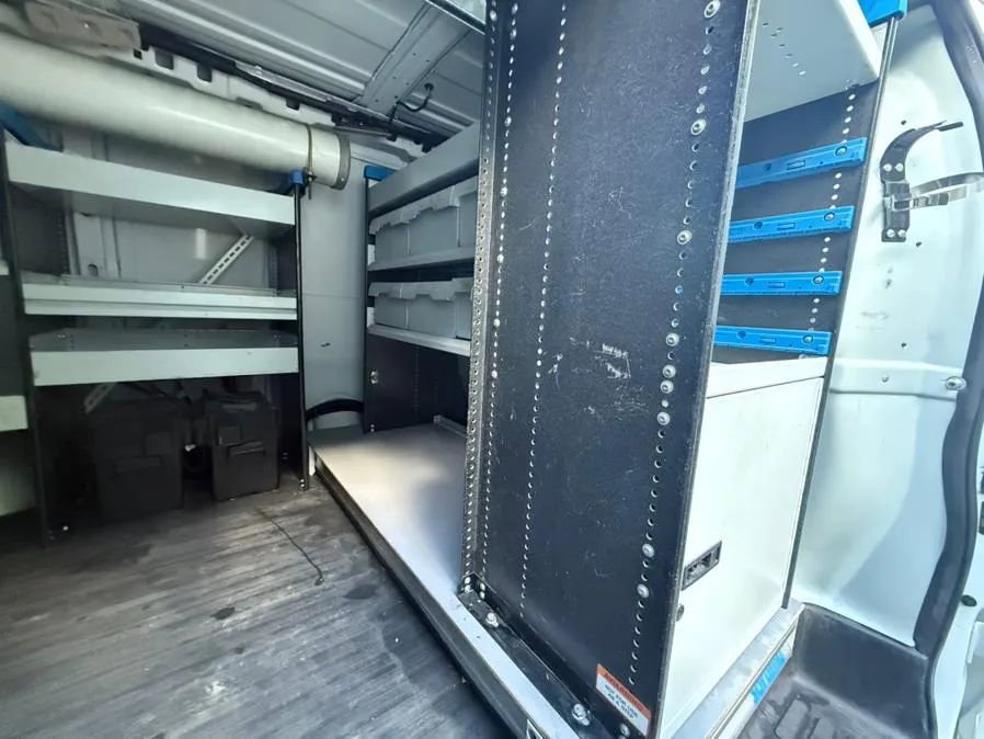 Used 2015 Chevrolet Express 2500 image 18