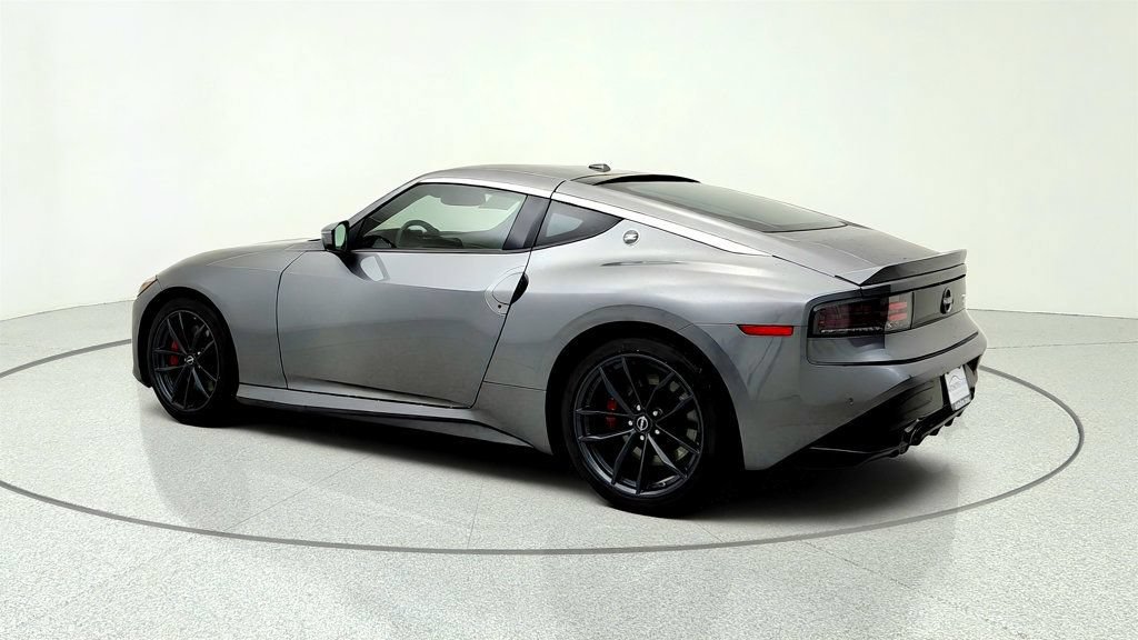 Used 2025 Nissan Z Performance w/ Floor Mat Package RWD image 7