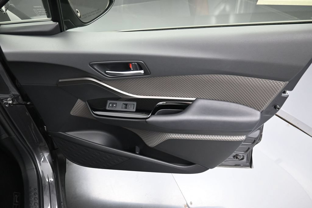 Certified 2021 Toyota C-HR Limited FWD image 34