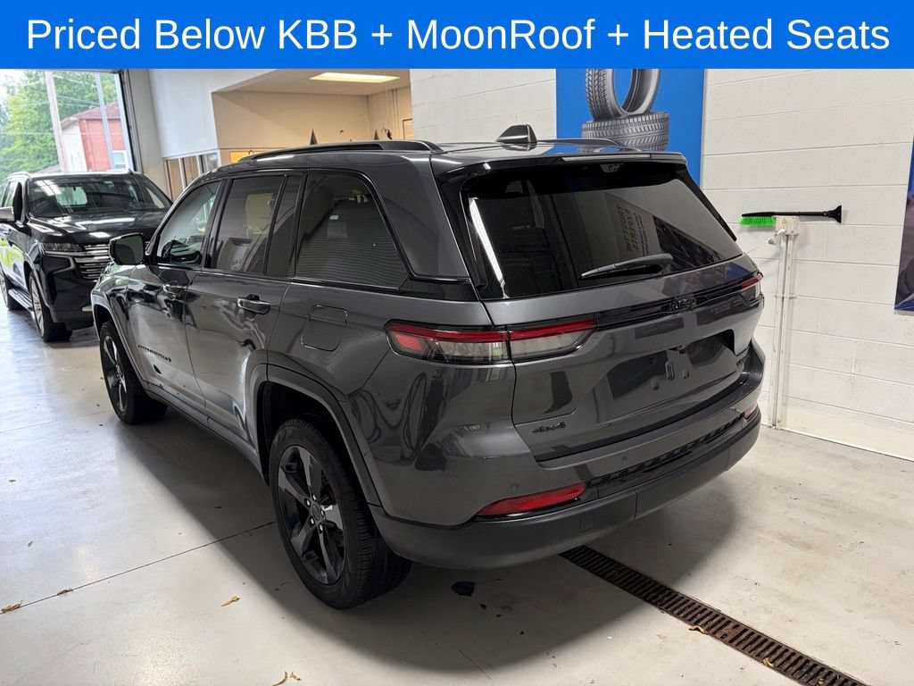 Used 2025 Jeep Grand Cherokee Limited w/ Luxury Tech Group II AWD/4WD image 8